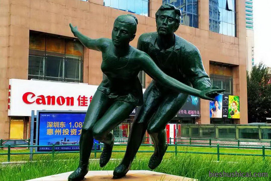 玻璃钢动物雕塑